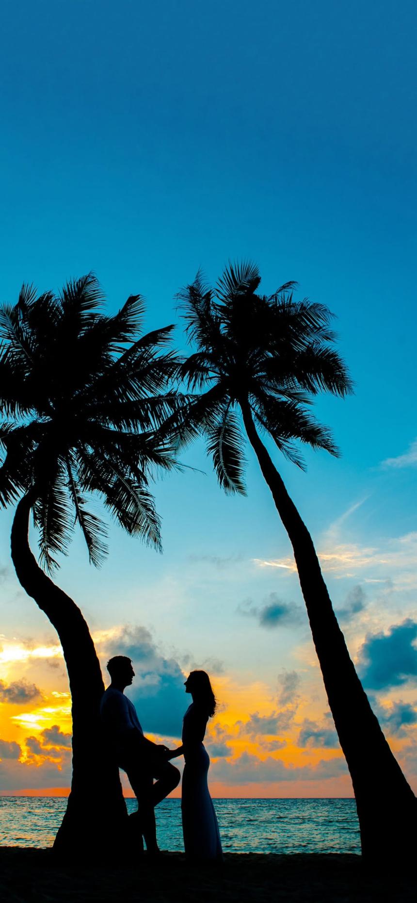 Romantic Beach Sunset Wallpaper 🌴❤️